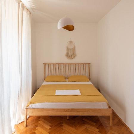 Pula City Apartment With Private Parking Free Exterior foto