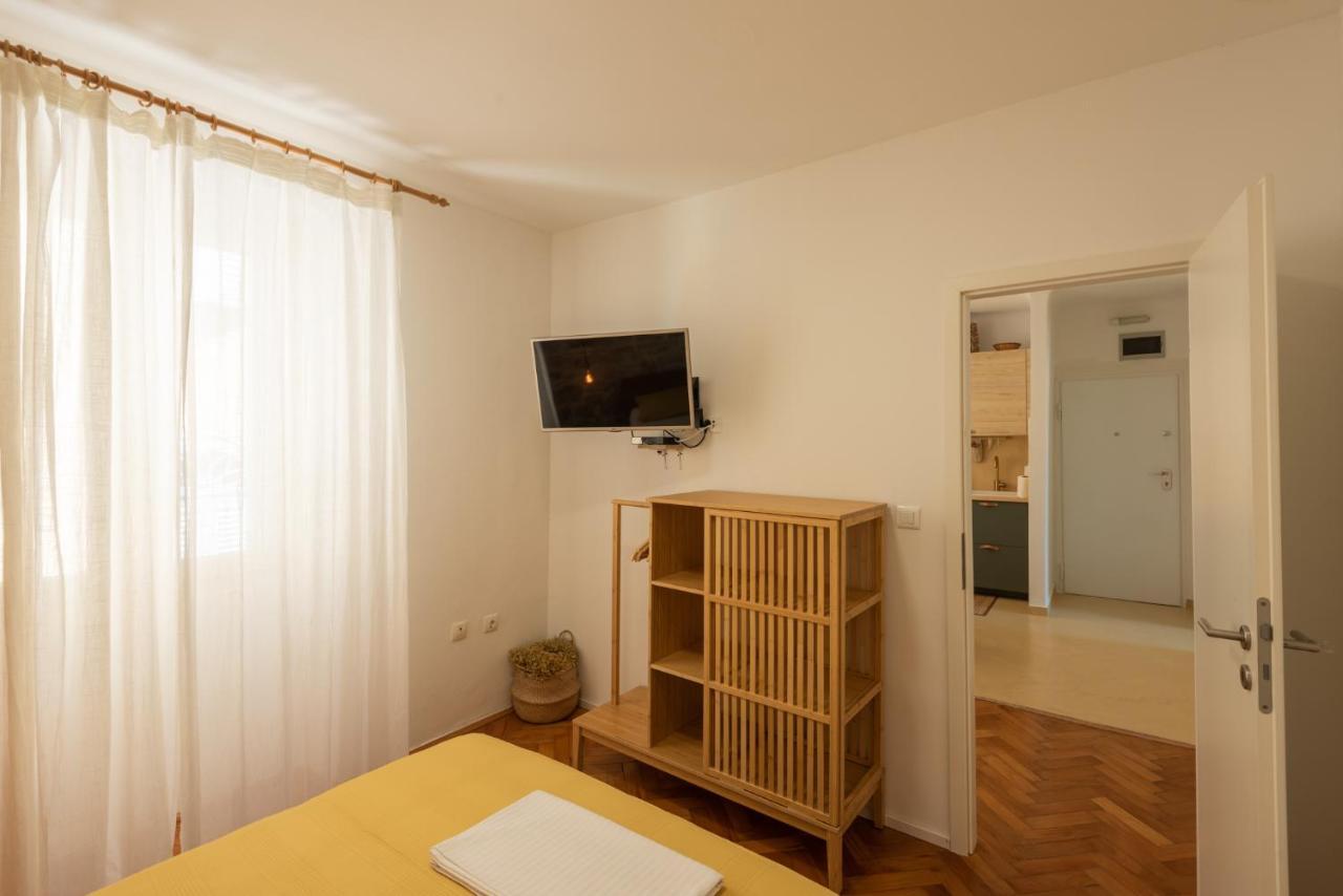 Pula City Apartment With Private Parking Free Exterior foto